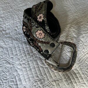 Kippys Women's Crossover Black/Silver Leather Rhinestone Studded Silver Buckle